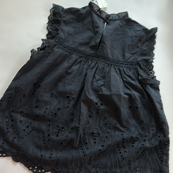 Adiva Black Sleeveless Top - Picture 7 of 7